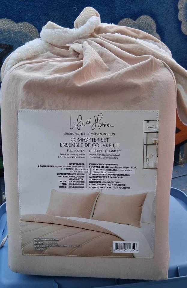 Life at Home Sherpa Reverse Comforter Set Full/Queen - Brand New - photo 5
