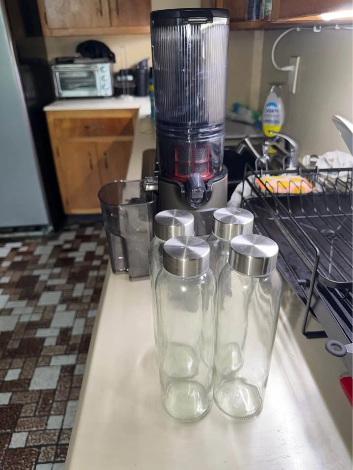 Cold pressed juicer - photo 2
