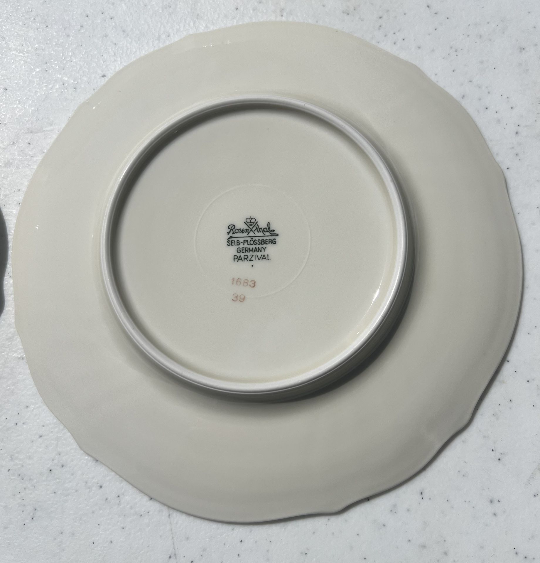 12-Rosenthal Selb-Plossberg Germany Parzival 6 3/4" Bread Plate - photo 5