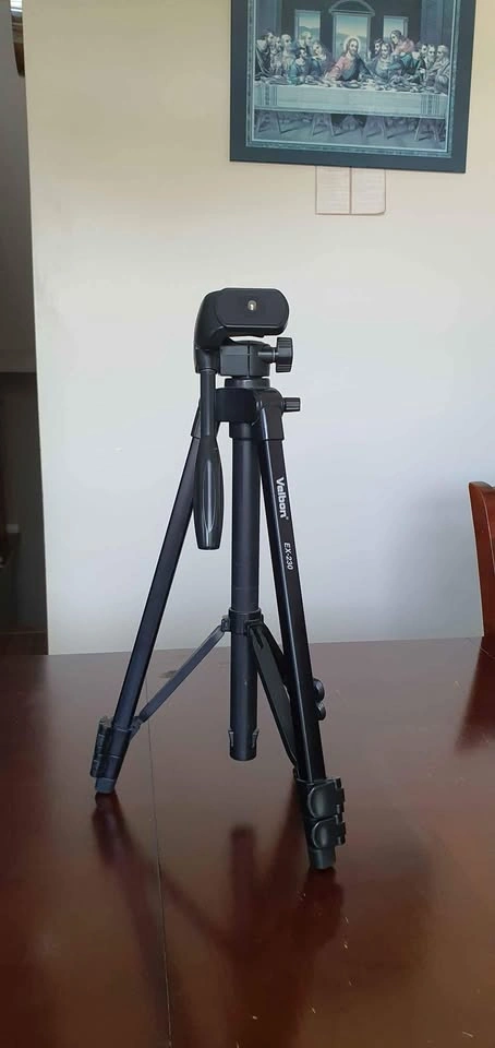 Velbon EX-230 Tripod
