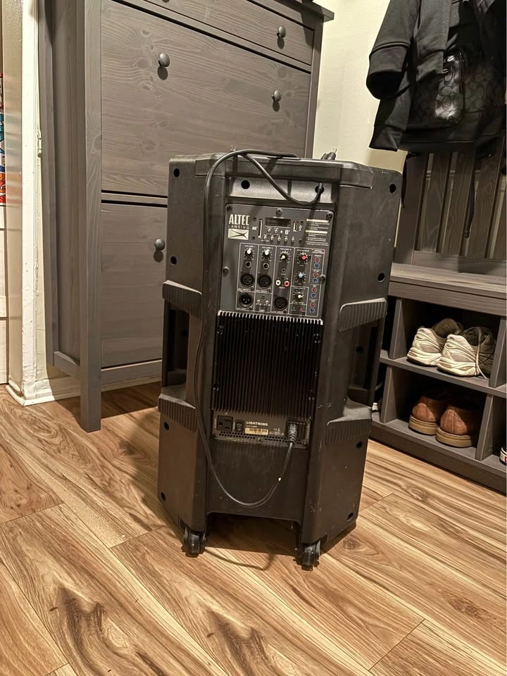 Altec Lansing LIGHTNING powered speaker - photo 2