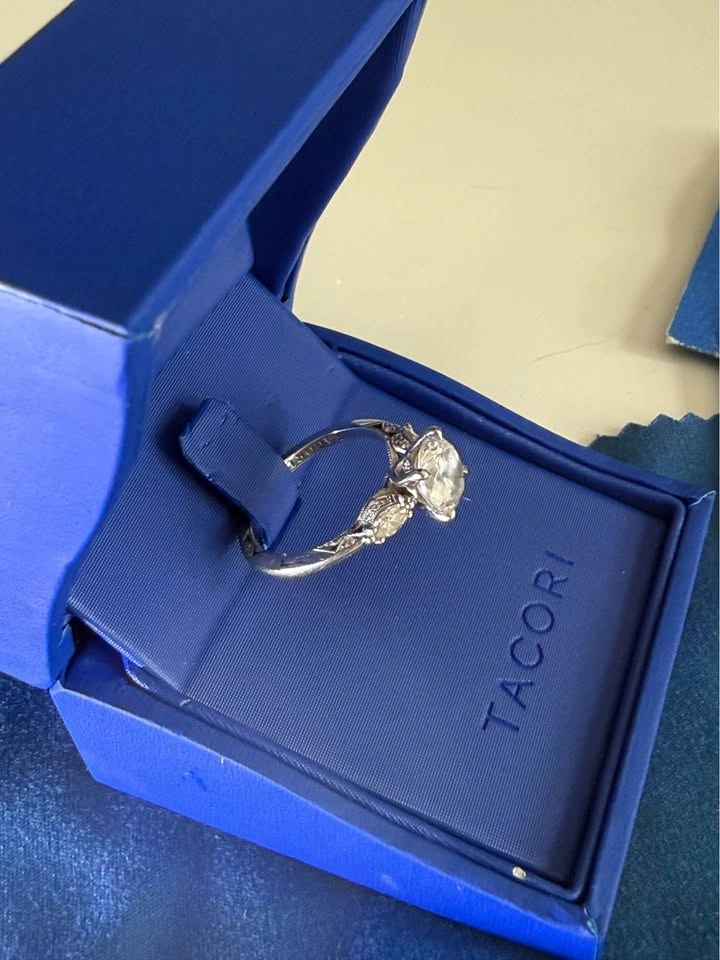 Simply TACORI | Round 3-Stone Engagement Ring - photo 4