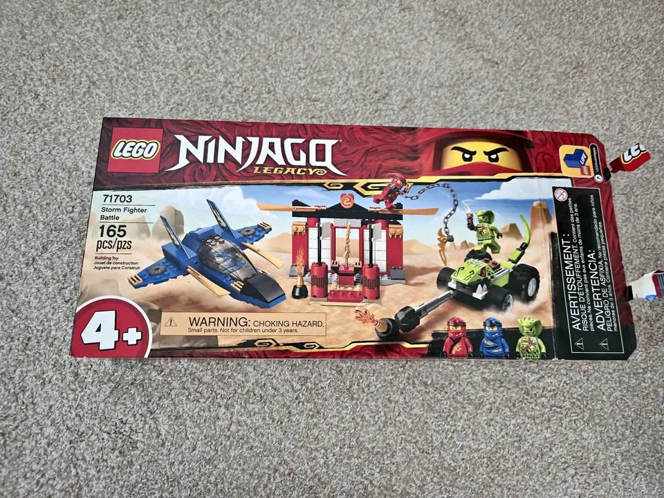 LEGO Ninjago Legacy Storm Fighter Battle 71703