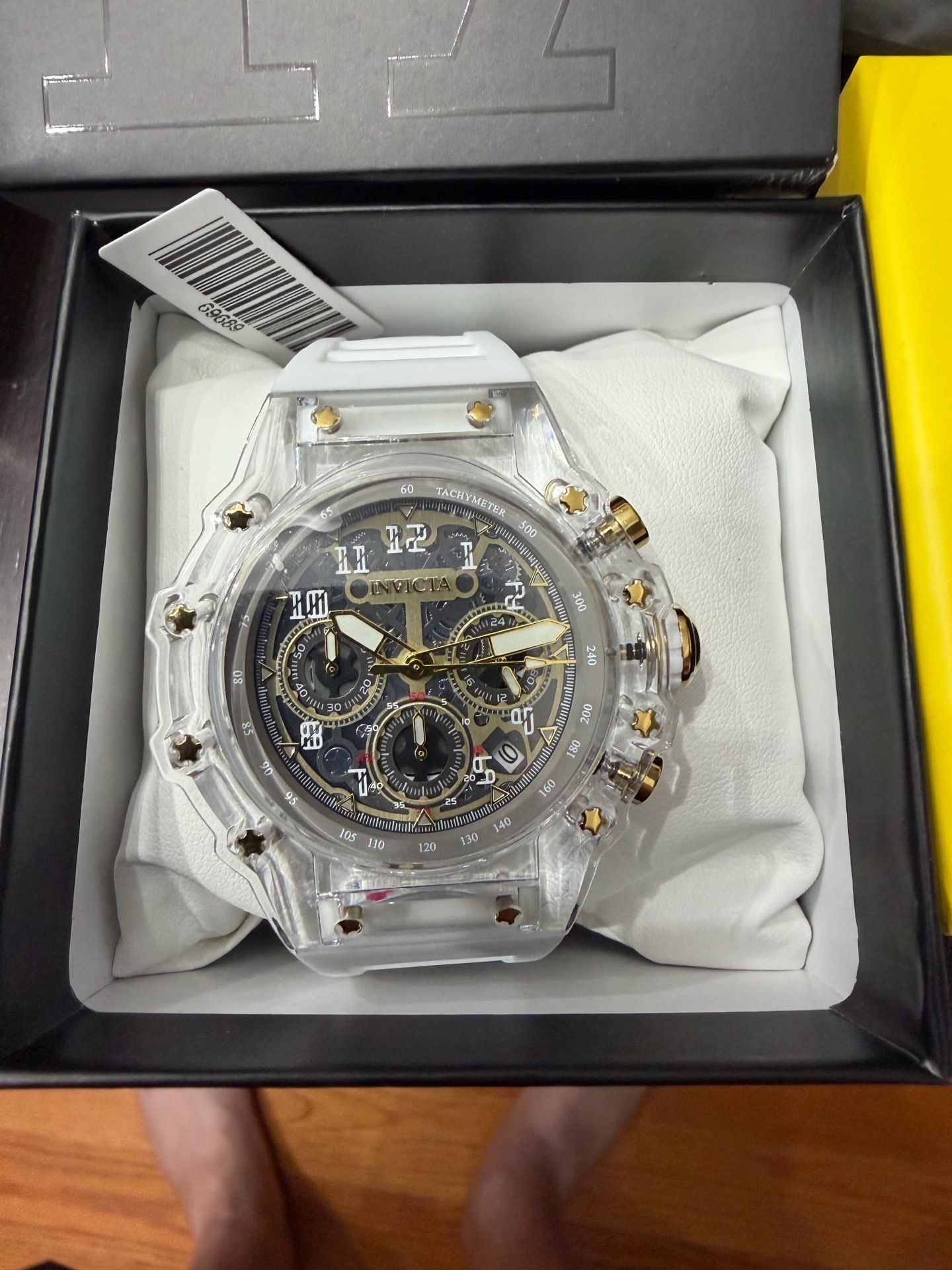 Invicta Vaulthan Men’s Quartz Chronograph Tachymeter 44 mm