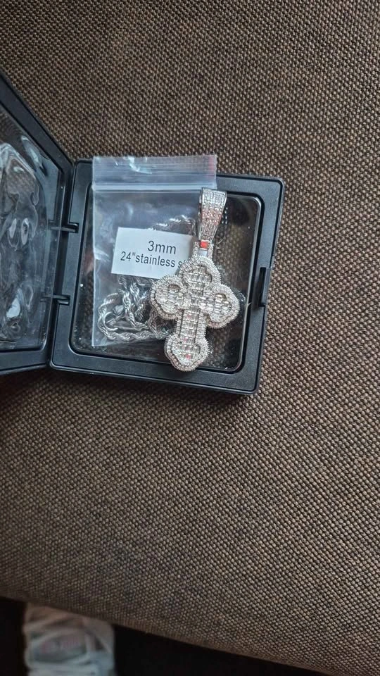 Iced out cross pendant with 24 inch stainless steel 3mm chain - photo 2