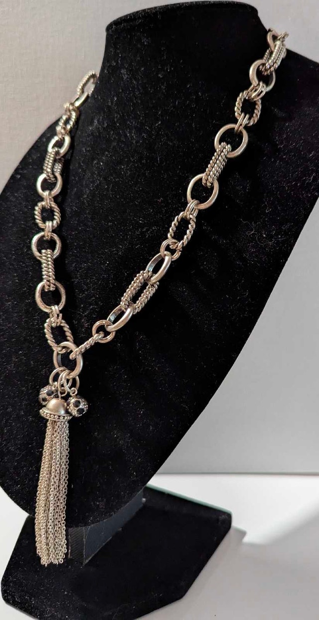 Vintage Senso di Donna Silver Tone, Tassel Necklace - photo 4