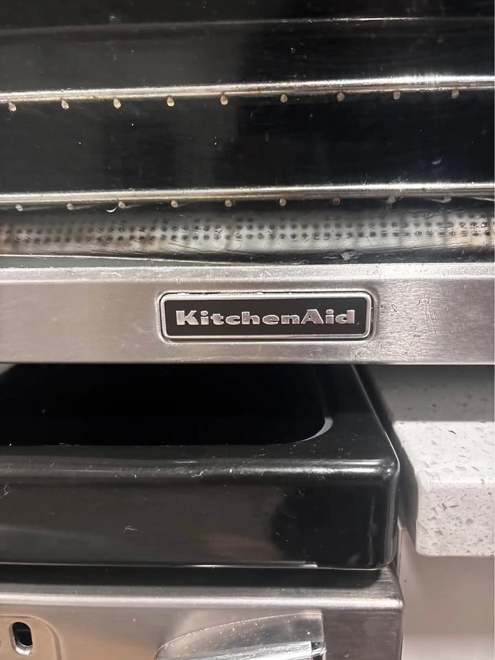 Kitchen Aid Toaster Oven - photo 3