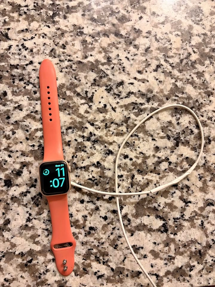 Apple Watch Series 5 (40mm) GPS