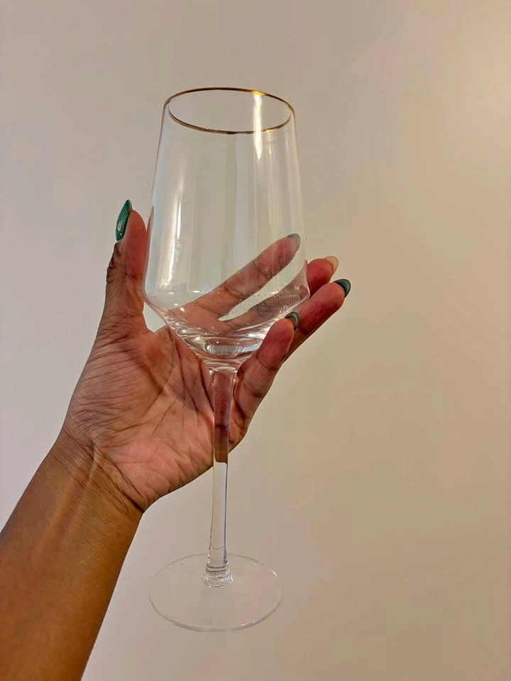 Gold Rim Champagne glasses (set of 4)