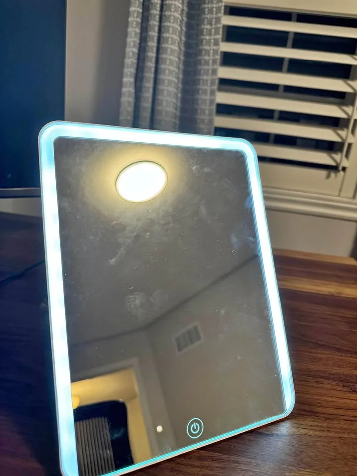 Brand new Rechargeable LED makeup mirror thumbnail
