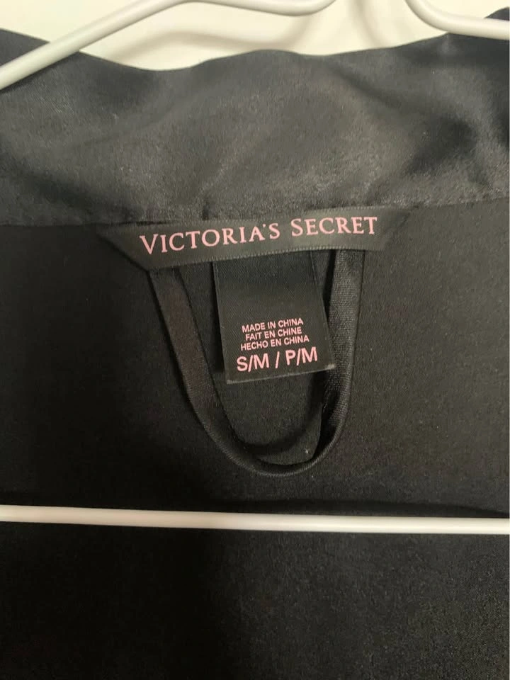 Victoria’s Secret satin robe - photo 2