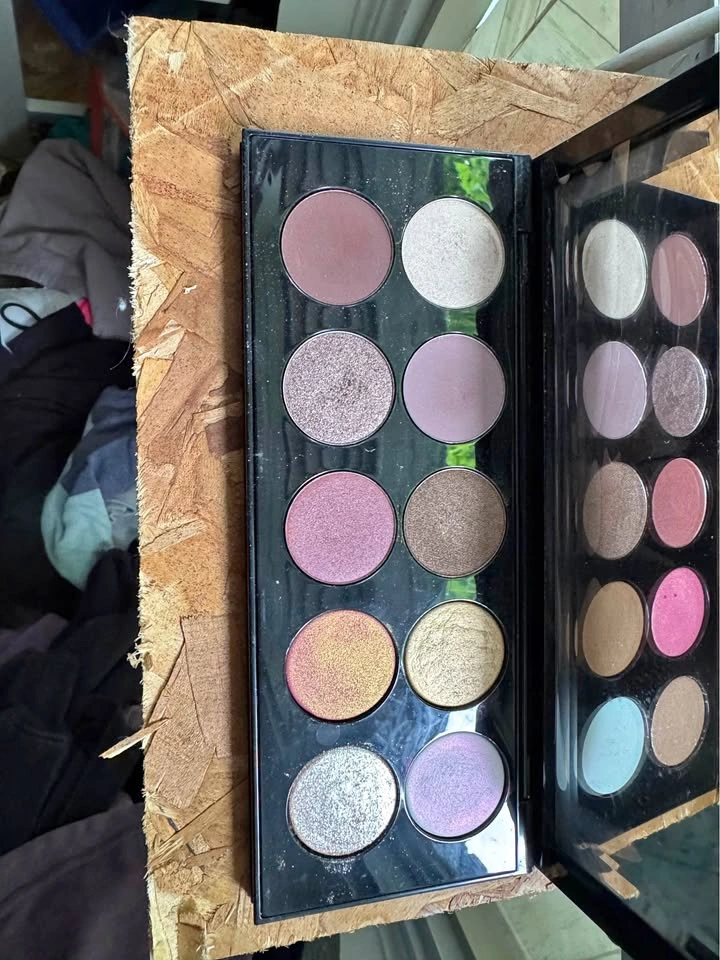 Pat McGrath Labs Mothership Divine Rose Eyeshadow Palette