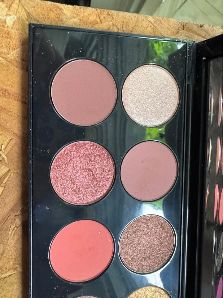 Pat McGrath Huetopian Dream Palette - photo 4