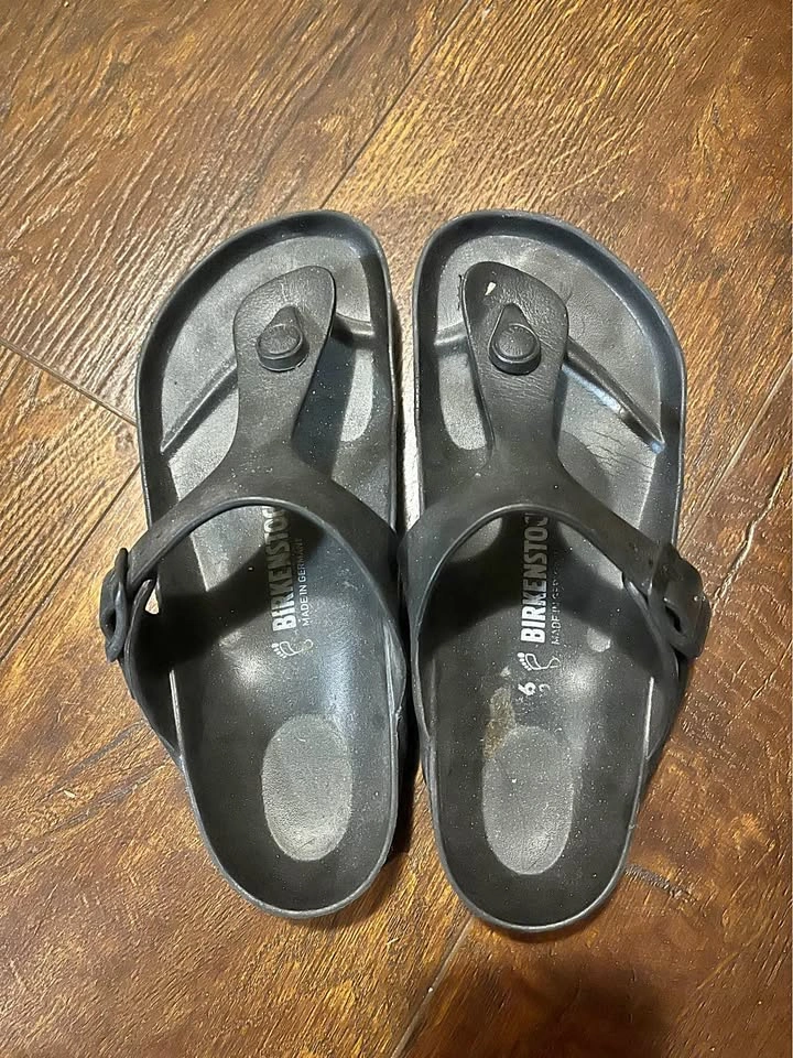 Birkenstock Gizeh EVA Sandals Black Size 36