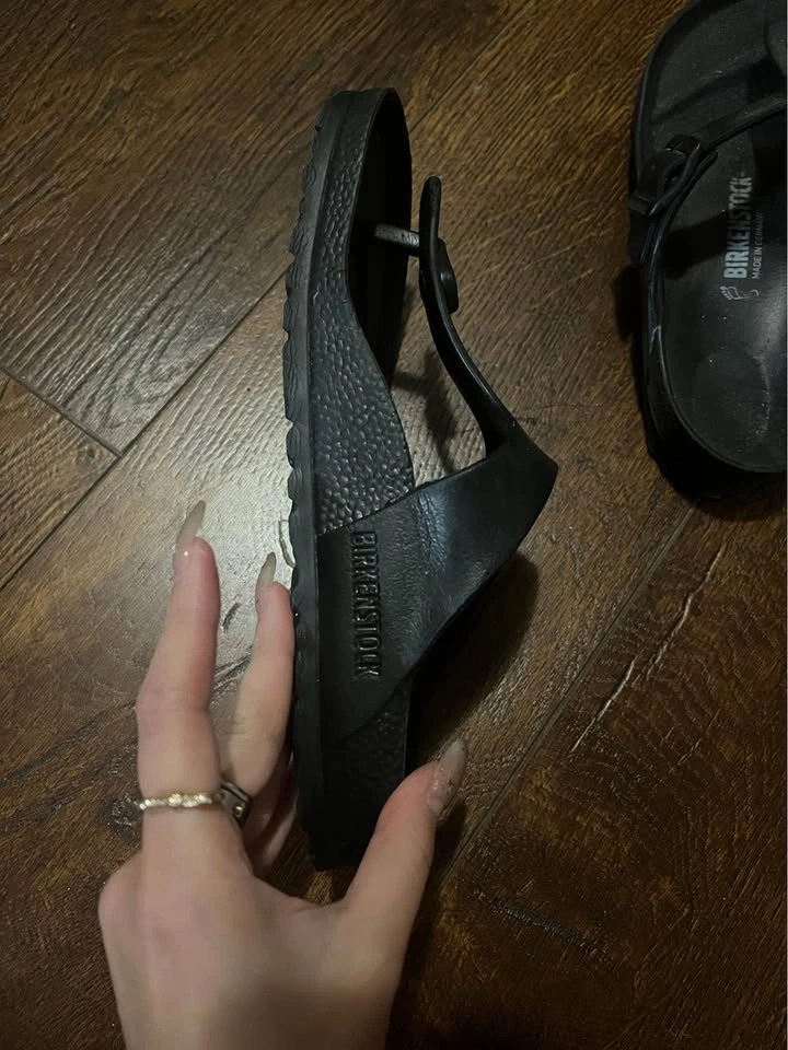 Birkenstock Gizeh EVA Sandals Black Size 36 - photo 4