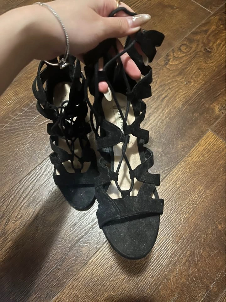 Steve Madden Black Suede Lace-up Heels - photo 3