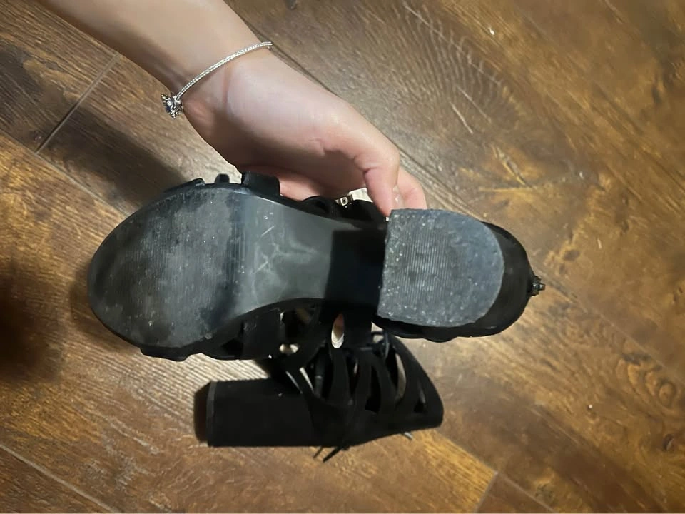 Steve Madden Black Suede Lace-up Heels - photo 5