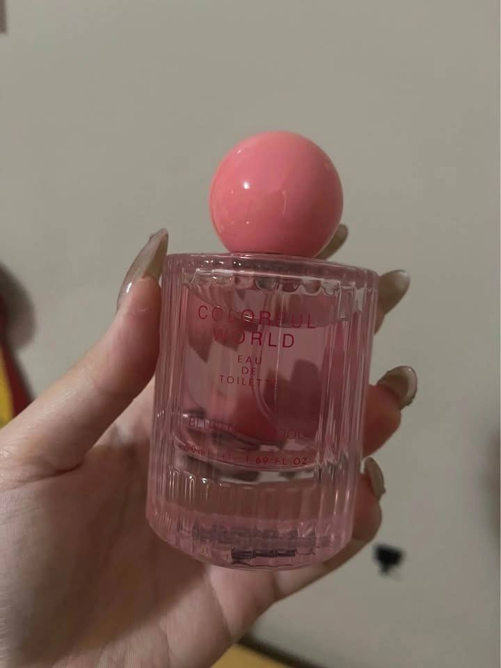 MINISO Perfume Bundle – Miss Heather & Blushing Wood - photo 3