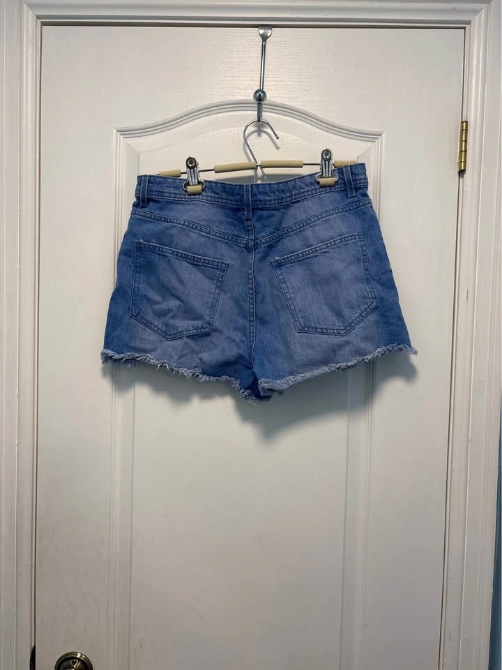Forever 21 Jean Shorts (size 30) - photo 2