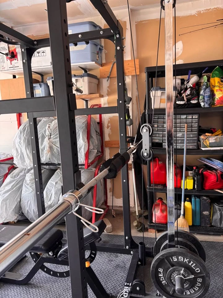 Home Gym - Includes: Different attachments, Benches, Weights - photo 4