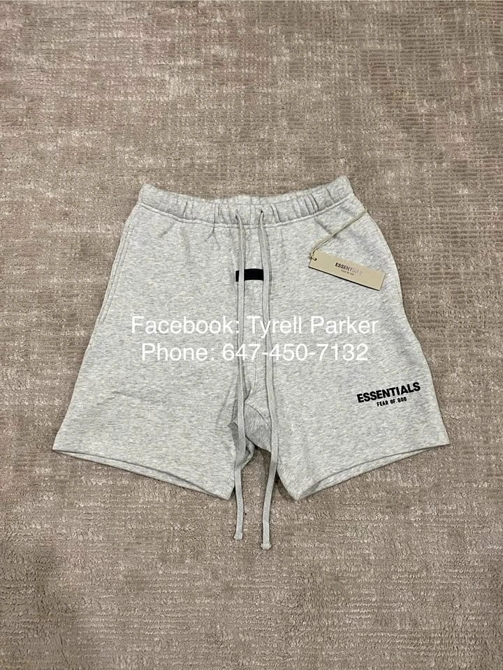Essential shorts Size Small