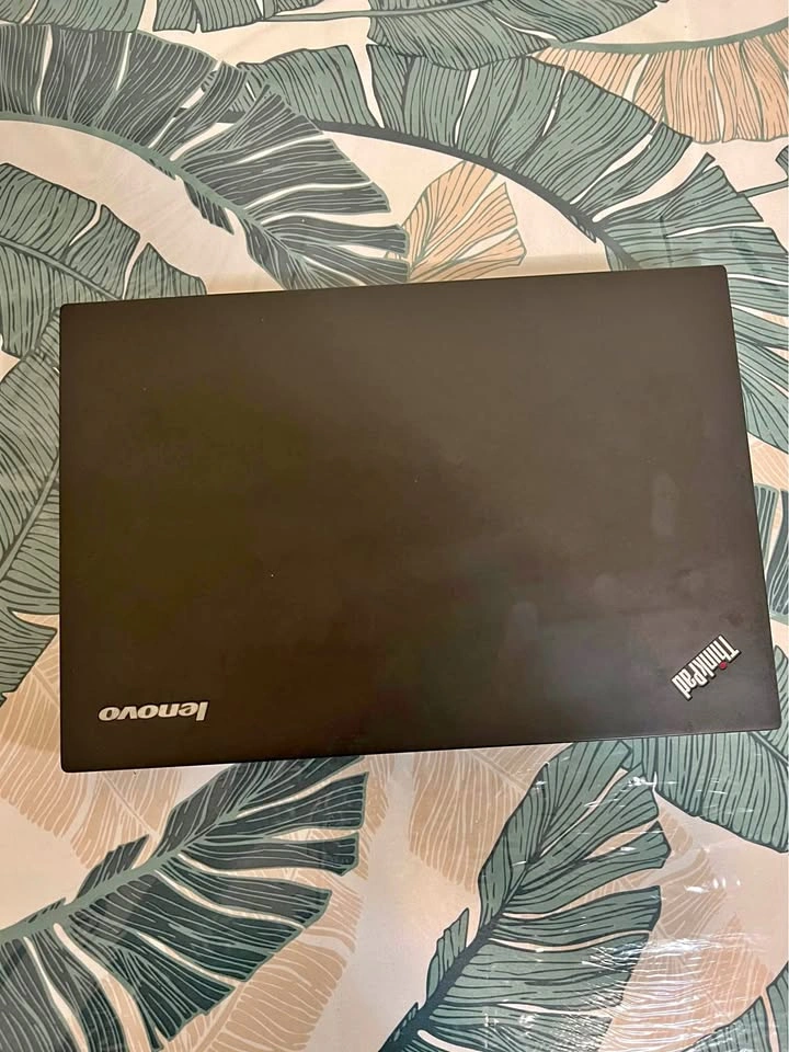 Lenovo ThinkPad laptop core-i5 12gb ram 256gb ssd