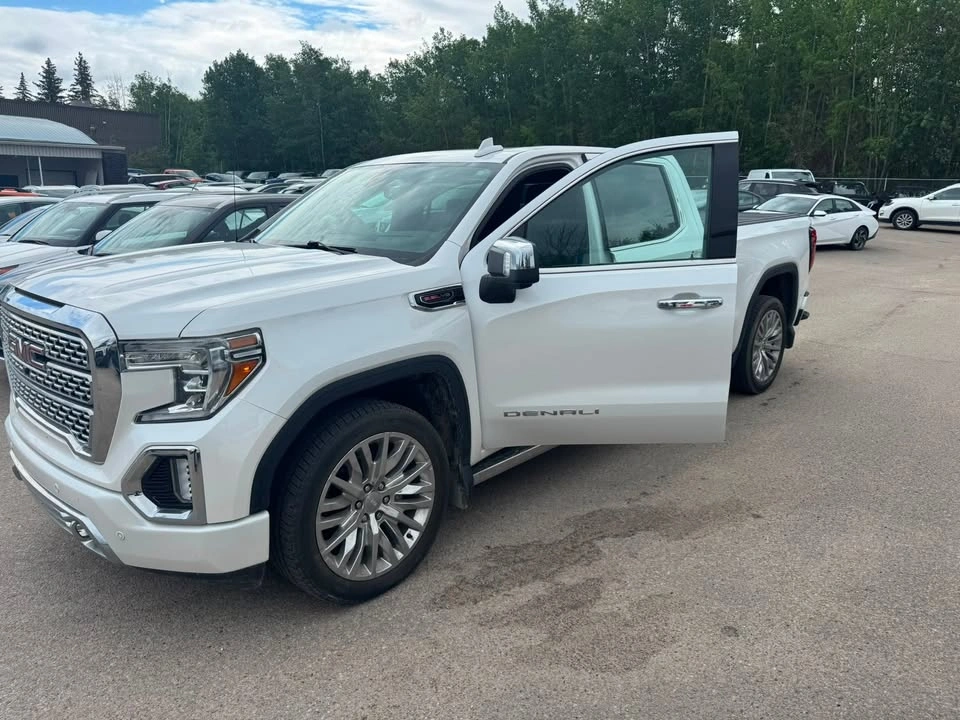 2018 GMC Denali Ultimate 6.2L V8 - photo 2