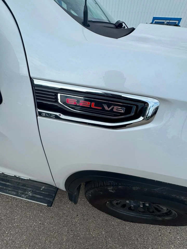 2018 GMC Denali Ultimate 6.2L V8 - photo 3
