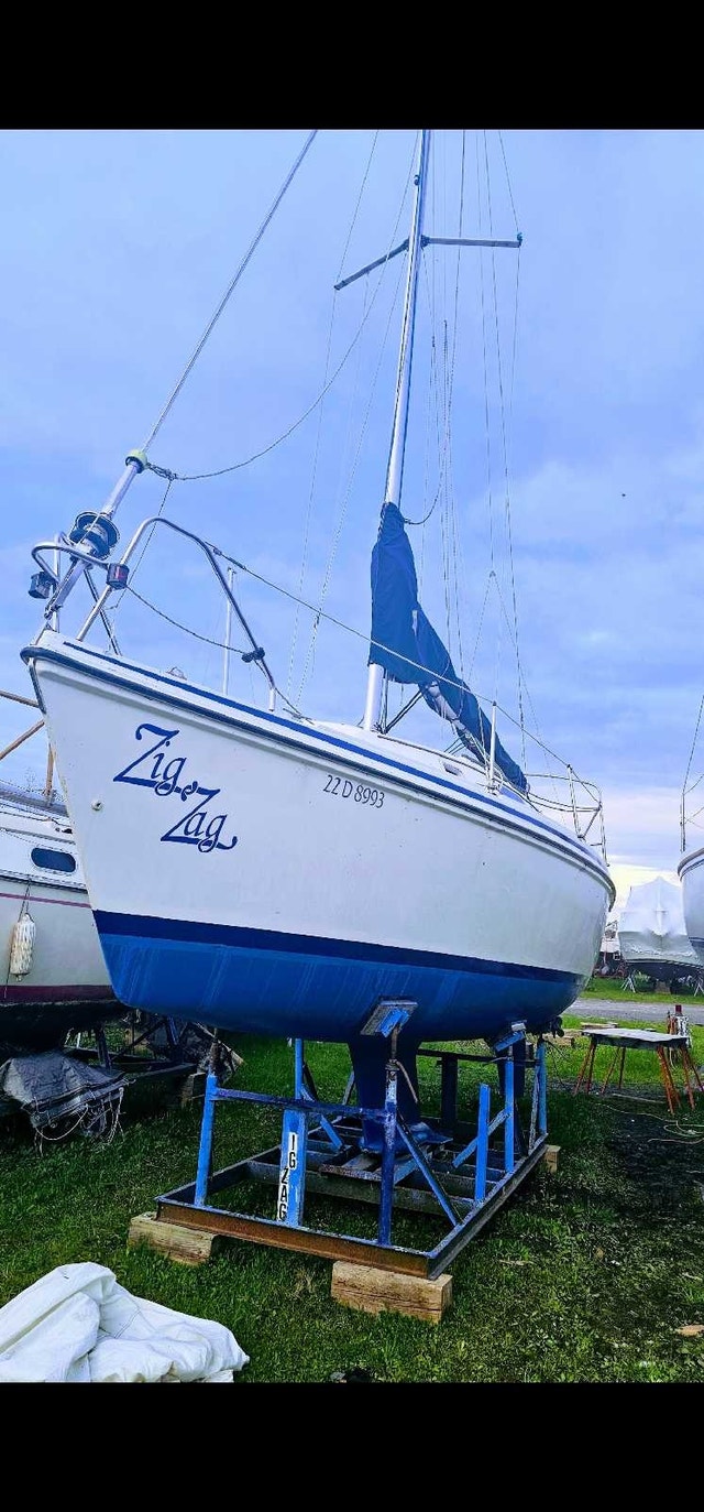 Hunter 27 1992 Sailboat - photo 2