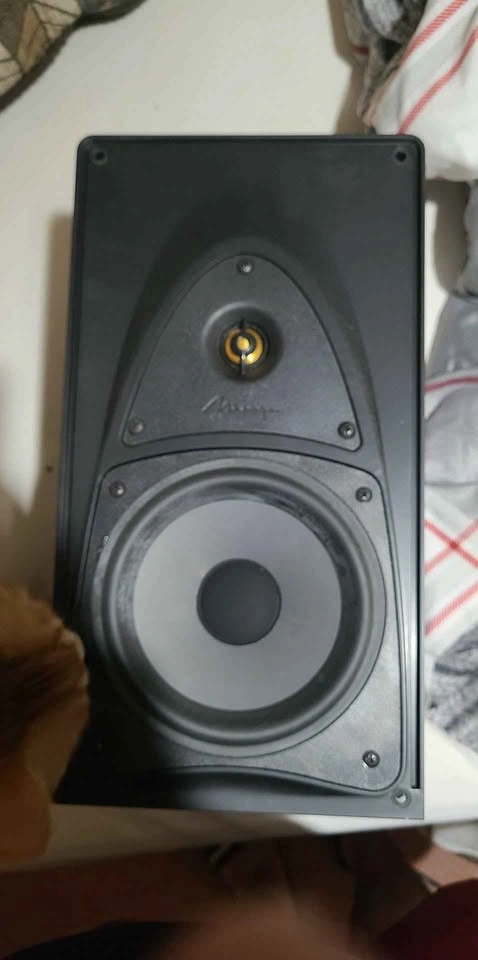 Mirage oversized bookshelf speakers - photo 2