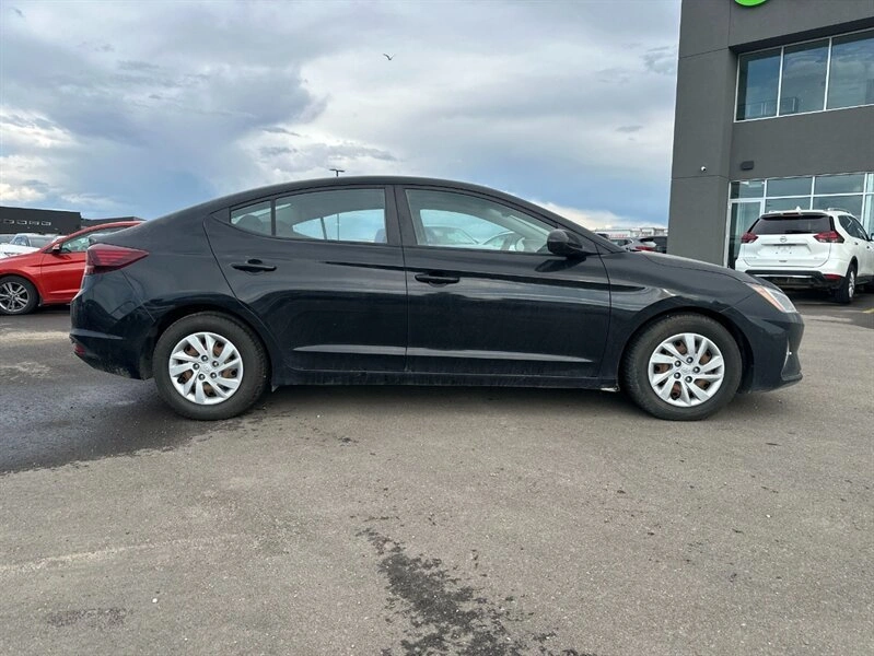 2020 Hyundai Elantra Essential - photo 3