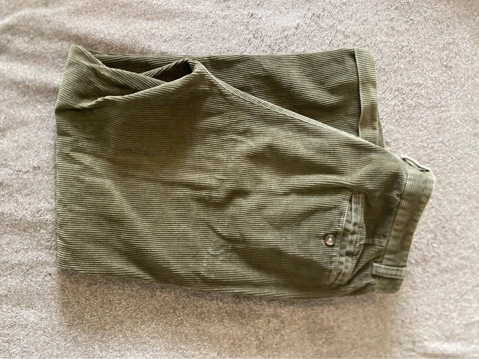 Vintage Army Green Mens Corduroy Pants - Size 38 - photo 4