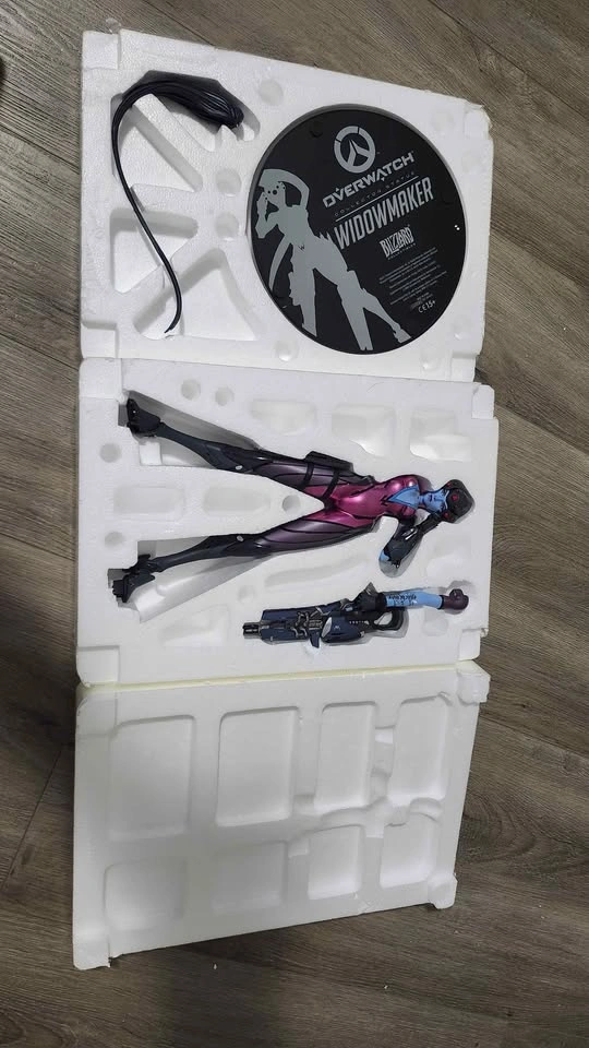 Overwatch widowmaker statue - photo 5
