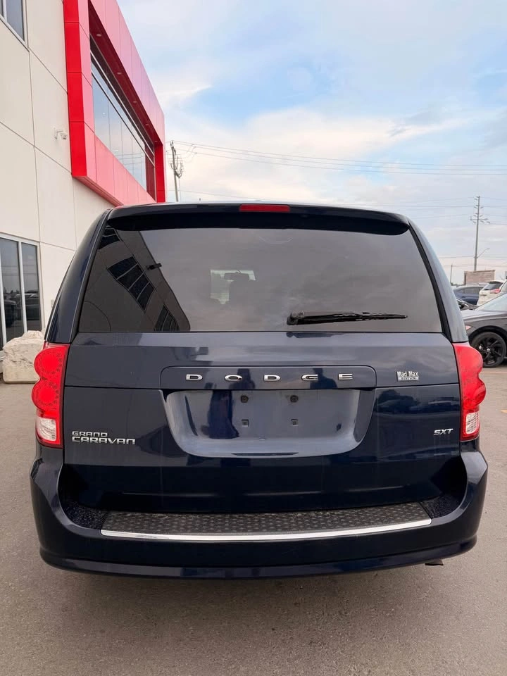 2015 Dodge Caravan - photo 3