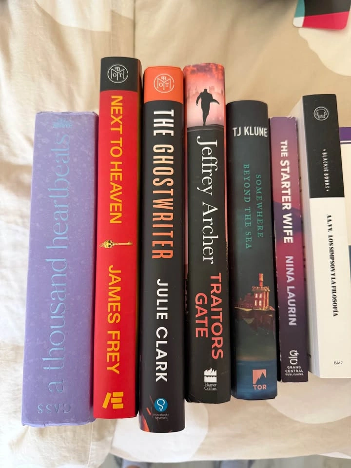 Books for sale! - photo 2
