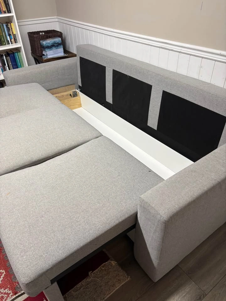 BARSLOV IKEA 3 seater couch - photo 3