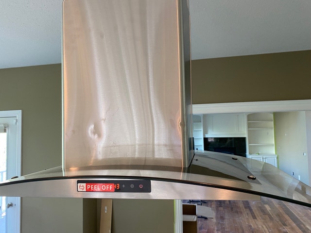 Winflo 36” 600 CFM Island Range Hood – Cosmetic Dents - photo 3