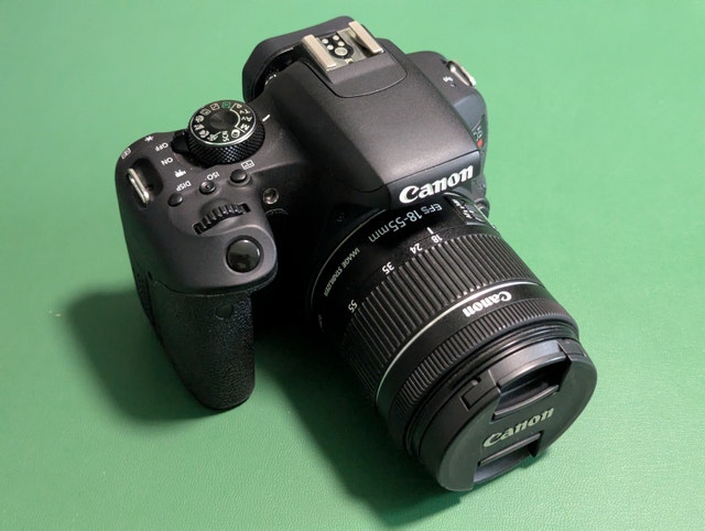 Canon Rebel T7i (800D) with EF-S 18-55mm IS STM lens - photo 3