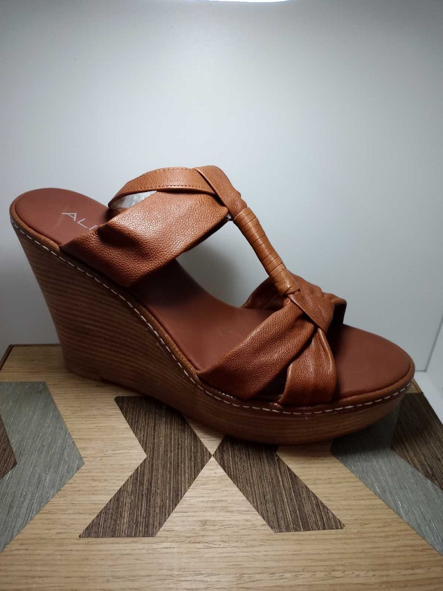 Aldo Patel Ladies Sandals size 10