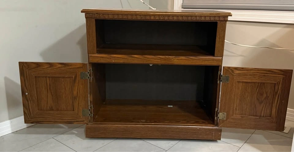 Wooden cabinet - photo 2