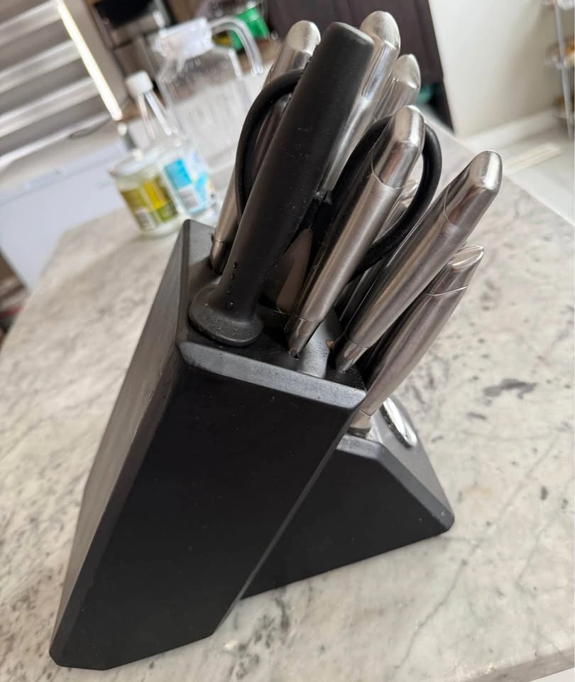 Kitchen Aid knife set(read description) - photo 2
