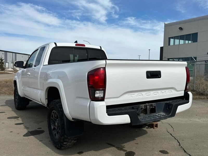 2018 Toyota Tacoma SR - photo 3