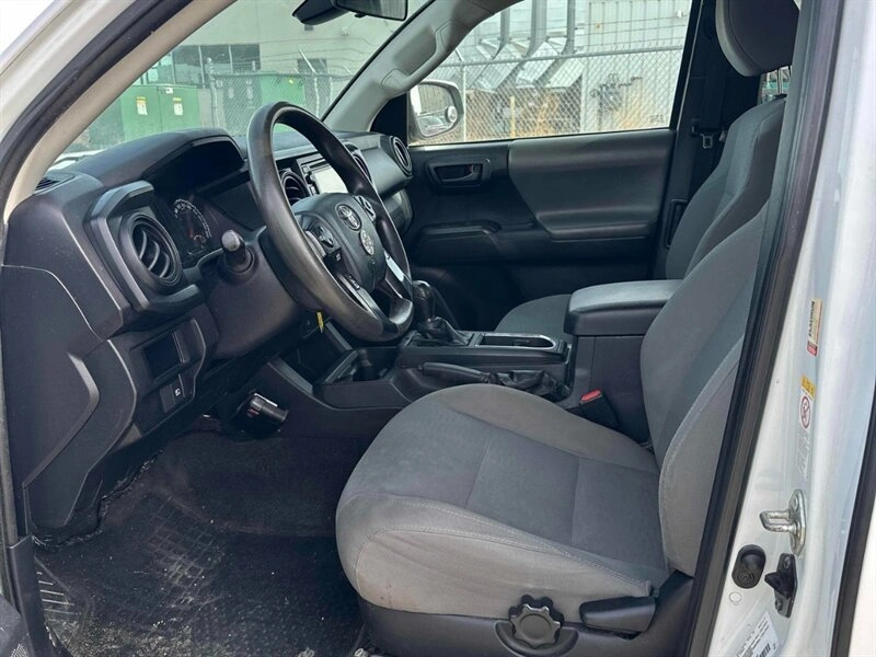 2018 Toyota Tacoma SR - photo 4