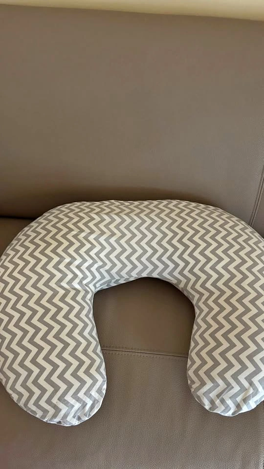 Breast feeding pillow