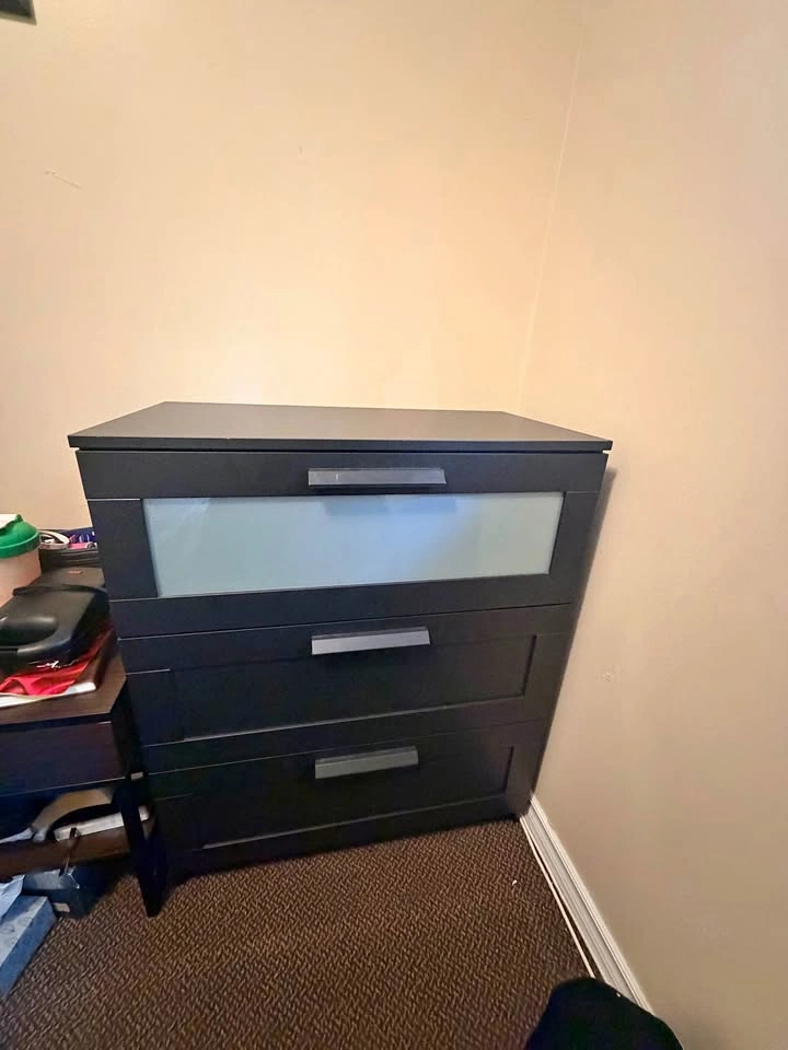Black 3-Drawer Dresser / Nightstand