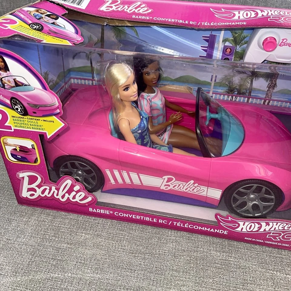 New Hot Wheels BARBIE RC Convertible Car With 2 Barbie Dolls