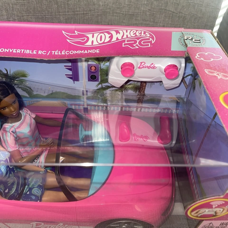 New Hot Wheels BARBIE RC Convertible Car With 2 Barbie Dolls - photo 2