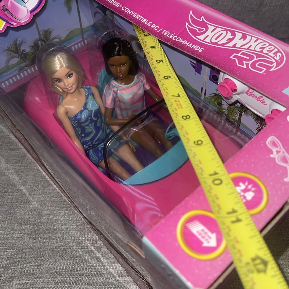 New Hot Wheels BARBIE RC Convertible Car With 2 Barbie Dolls - photo 5