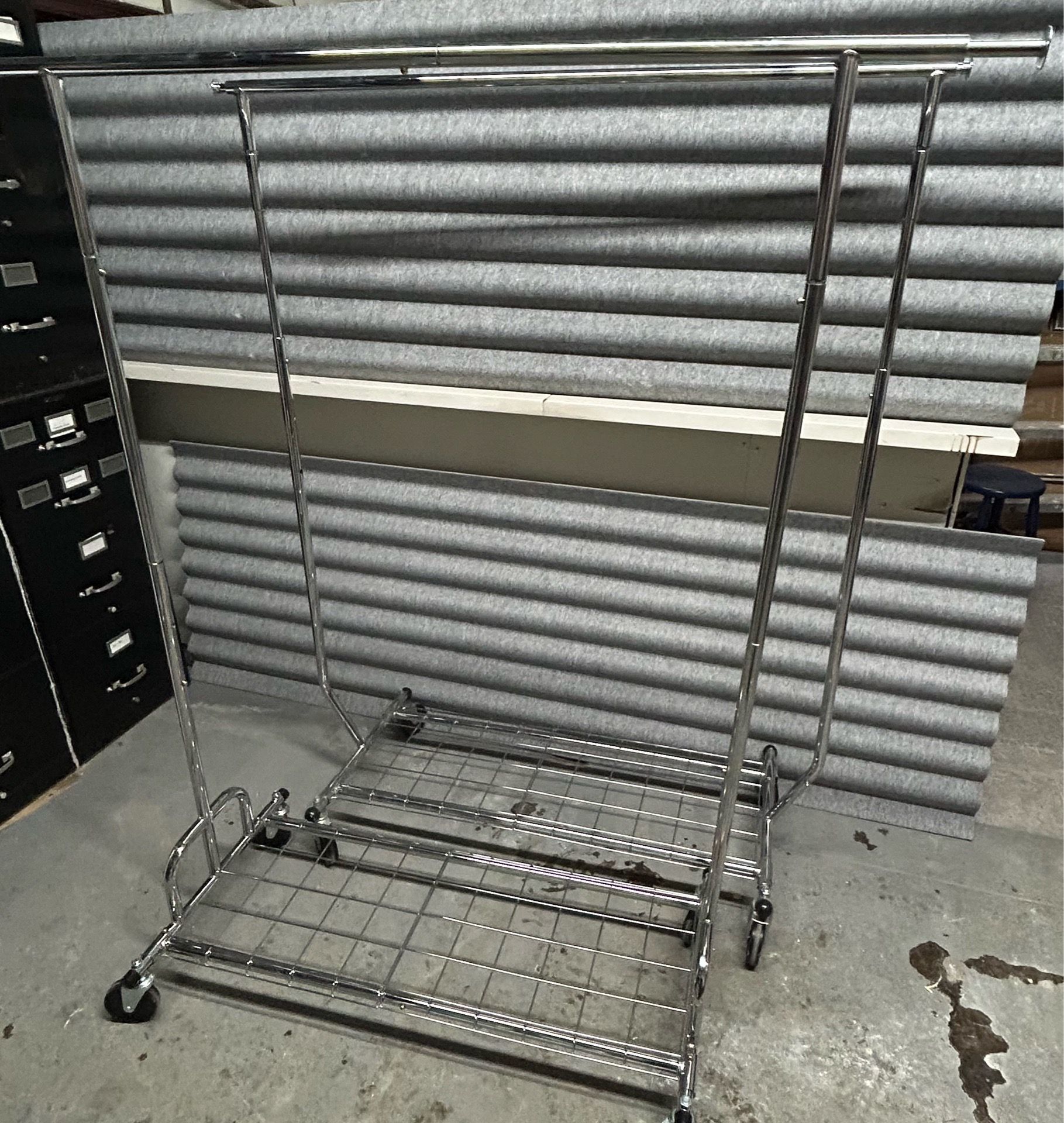Clothes Rack with Wheels, Heavy Duty Clothing Garment Rack - photo 5