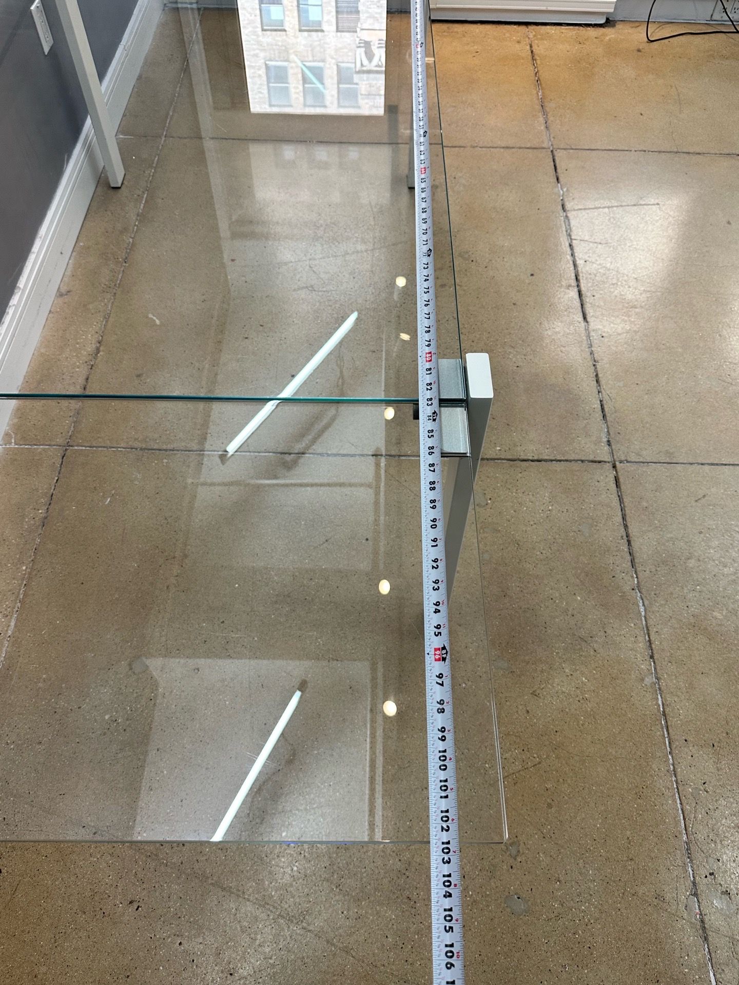 Livingstone Extendable Dining Table in Tempered Glass - photo 4